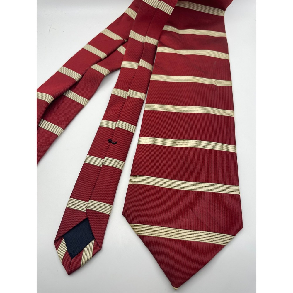 Brooks Brothers Makers Red Cream Striped Silk Necktie Hand Made USA Repp Tie